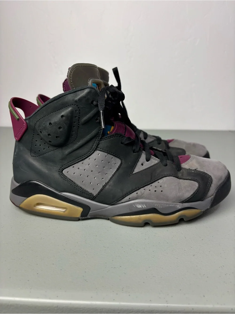 Jordan 6 Retro Bordeaux Men's Athletic Basketball Sneakers 11 Black Gray